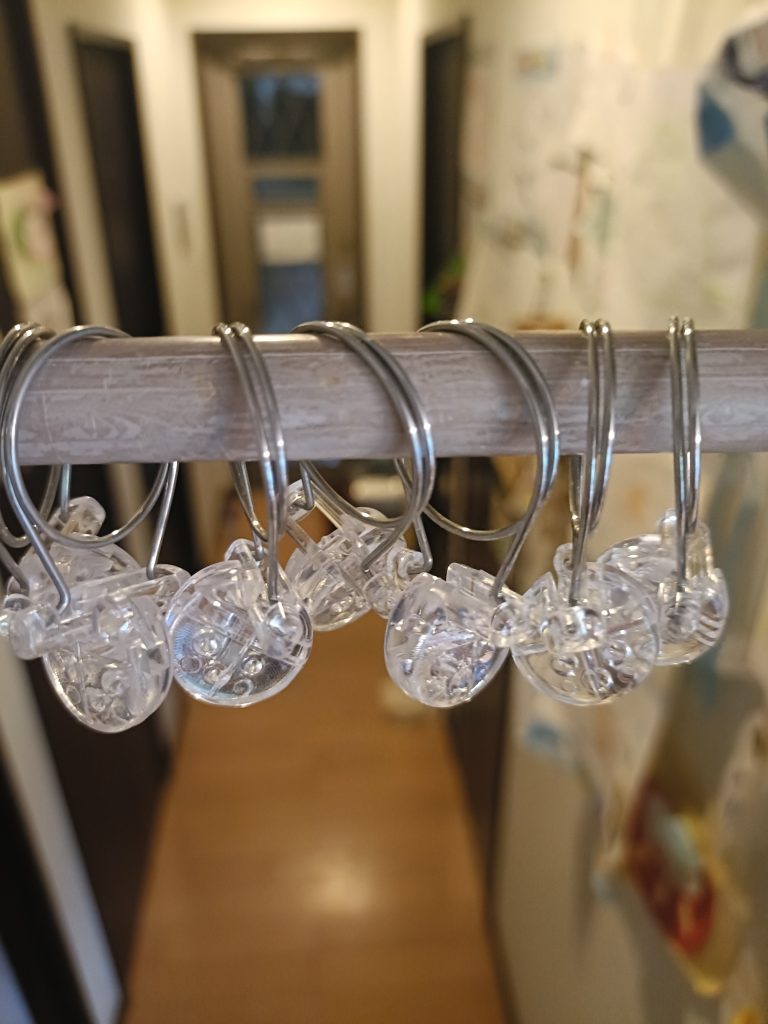 廊下にも断熱、断冷カーテンを付けてリビングを快適空間に