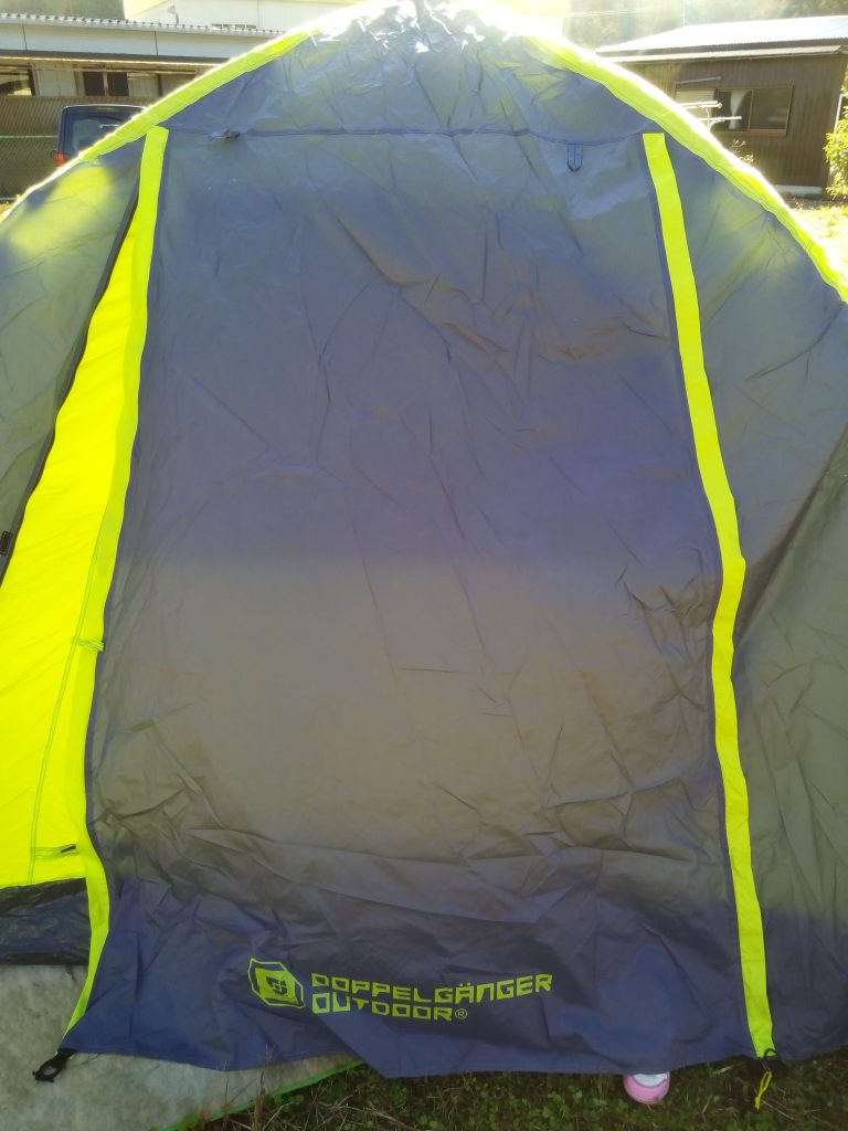 ジモティで買ったのが扱いやすさバツグンのワンタッチテントだった